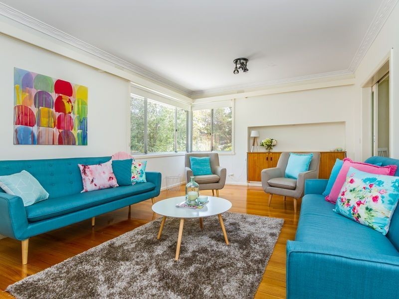 39 Packham Crescent, Glen Waverley VIC 3150