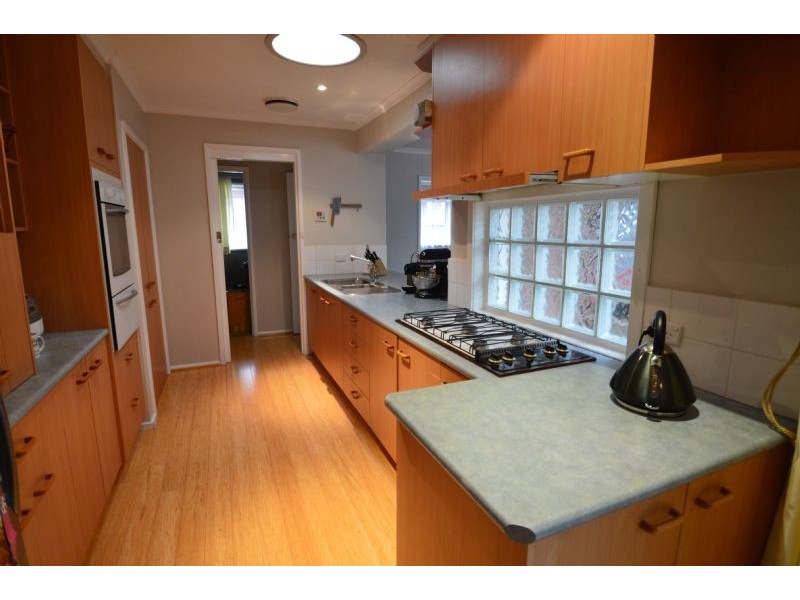 18 Mudgee Street, Burwood East VIC 3151