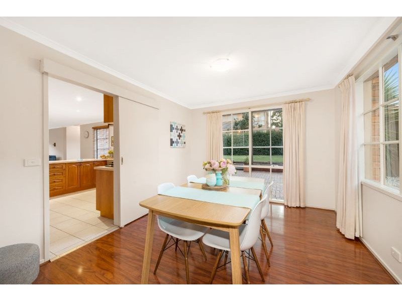 32 Chippendale Terrace, Burwood East VIC 3151