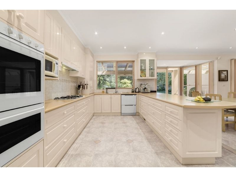 39 Regent Street, Mount Waverley VIC 3149