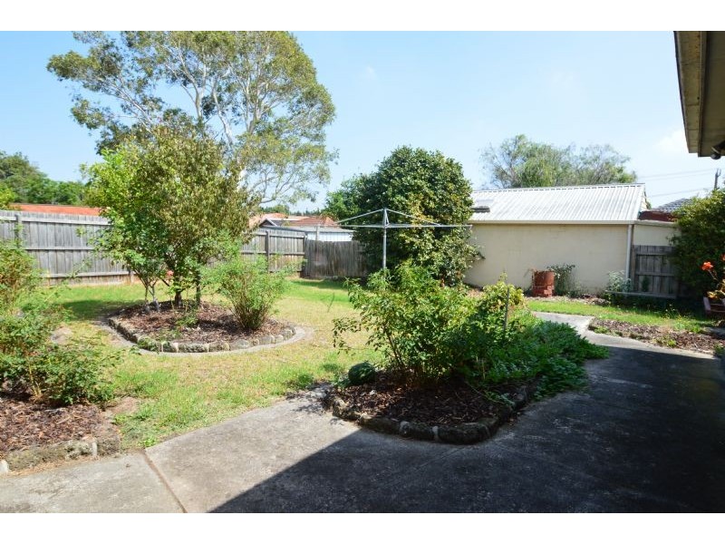 6 Coolabah Avenue, Glen Waverley VIC 3150