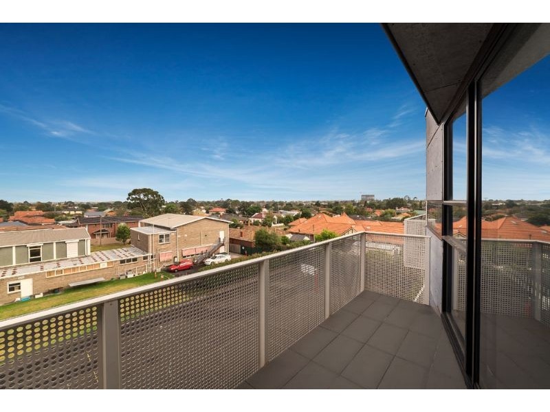 303/175 Kangaroo Road, Hughesdale VIC 3166