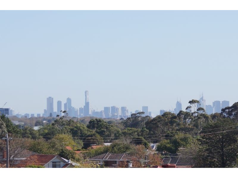 303/175 Kangaroo Road, Hughesdale VIC 3166