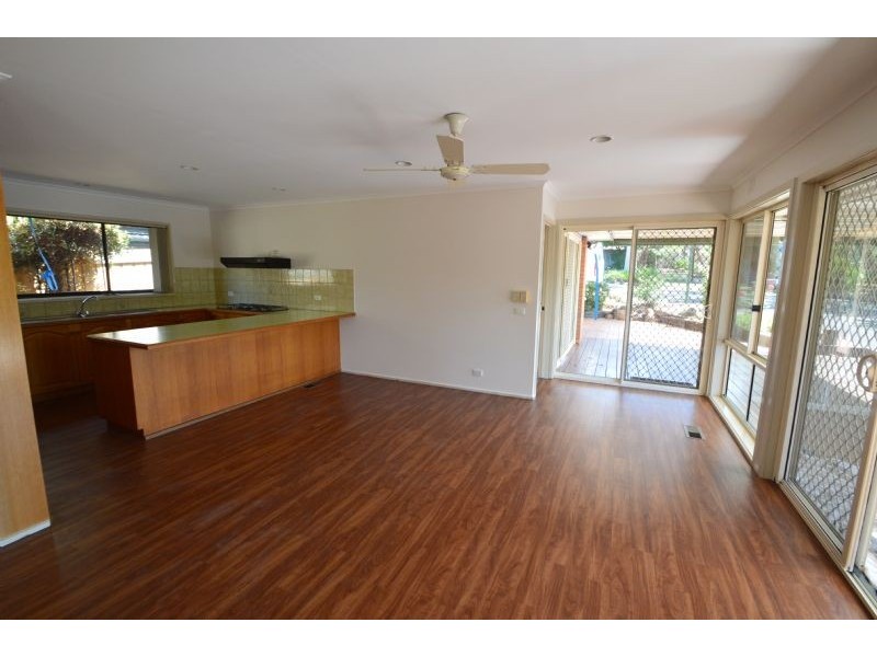 8 Melanie Court, Mount Waverley VIC 3149