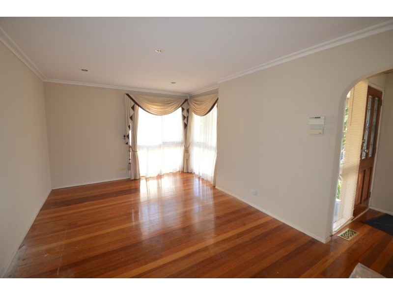 15 Fourth Avenue, Rowville VIC 3178