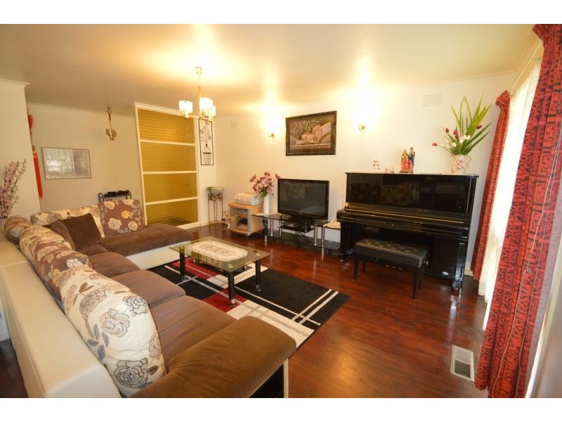 6 Josephine Avenue, Mount Waverley VIC 3149