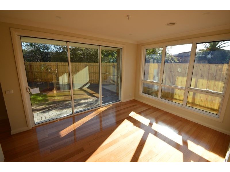 2/2 Hakea Court, Mount Waverley VIC 3149