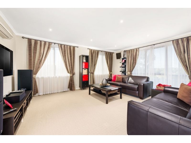 14 Lemana Crescent, Mount Waverley VIC 3149