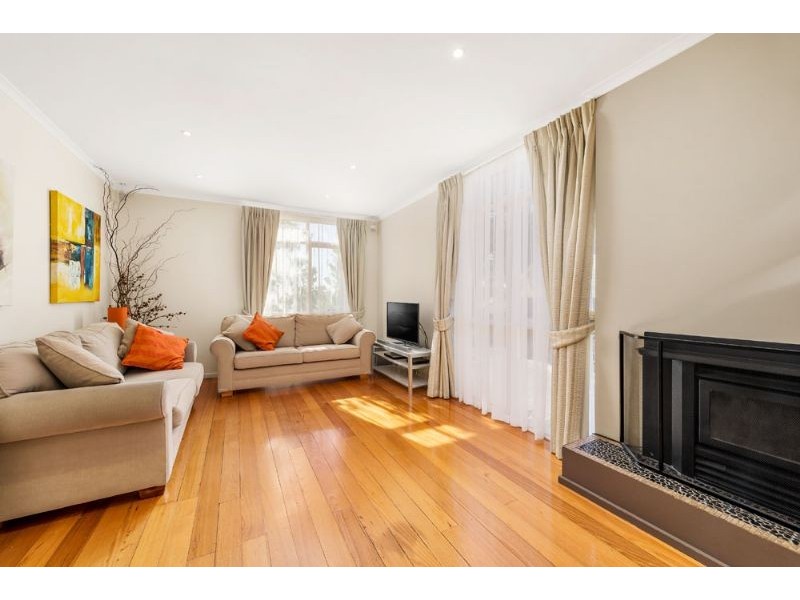 14 Lemana Crescent, Mount Waverley VIC 3149