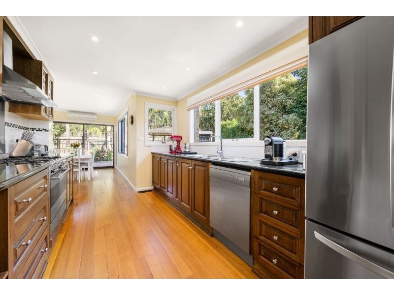 14 Lemana Crescent, Mount Waverley VIC 3149