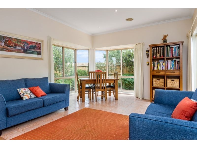 11 Winter Way, Glen Waverley VIC 3150