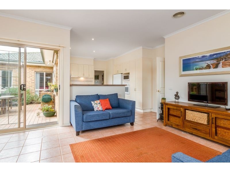 11 Winter Way, Glen Waverley VIC 3150