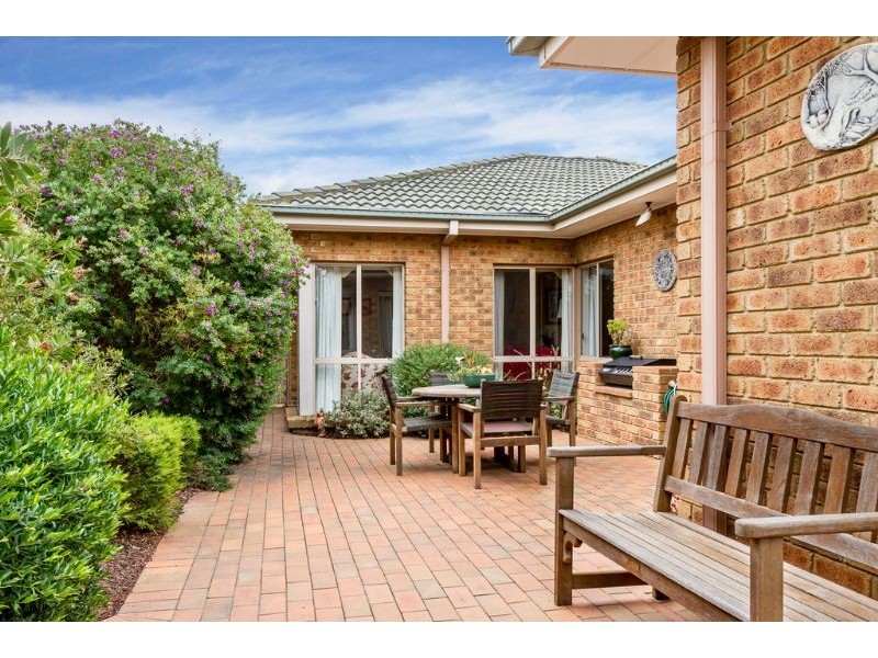 11 Winter Way, Glen Waverley VIC 3150