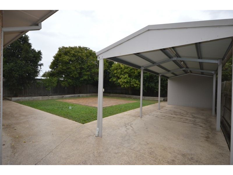 18 Sampson Street, Mount Waverley VIC 3149