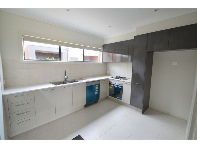 6 Parkland Place, Notting Hill VIC 3168