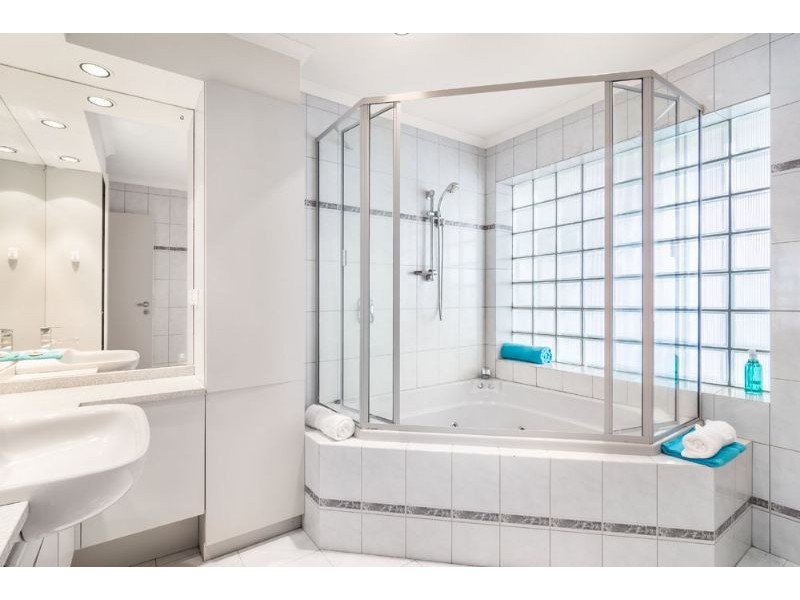 32 Huxley Avenue, Mulgrave VIC 3170