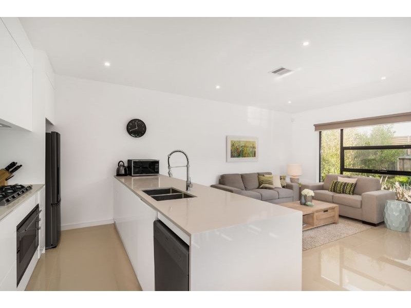 4/8 Tennyson Court, Mulgrave VIC 3170