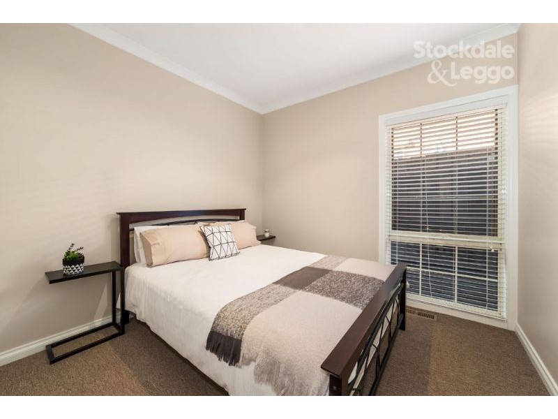 2/16 Therese Avenue, Mount Waverley VIC 3149