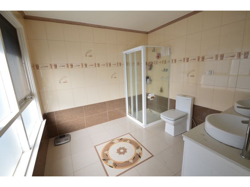 41 Tudawali Crescent, Wheelers Hill VIC 3150