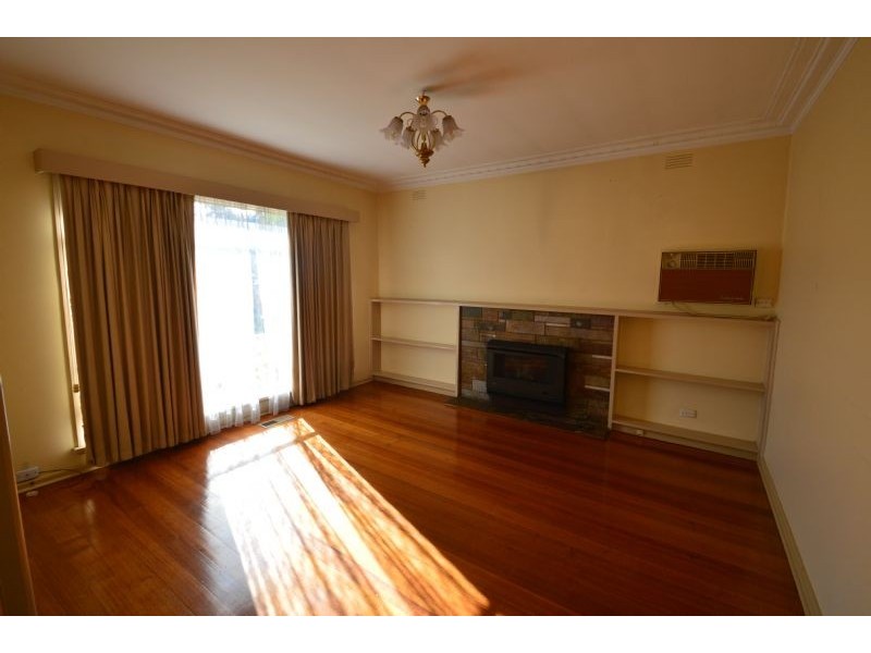 24 Amber Grove, Mount Waverley VIC 3149