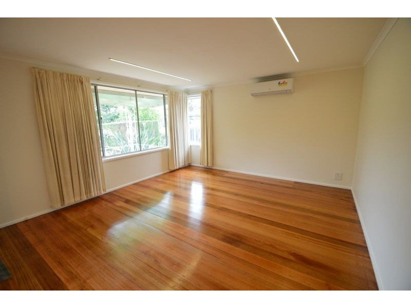 5 Tamala Avenue, Notting Hill VIC 3168