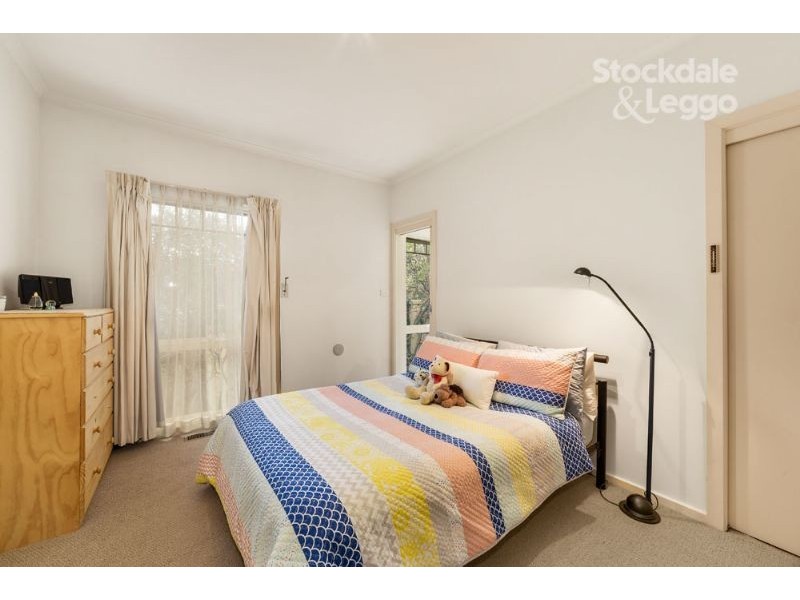 26 Aurisch Avenue, Glen Waverley VIC 3150