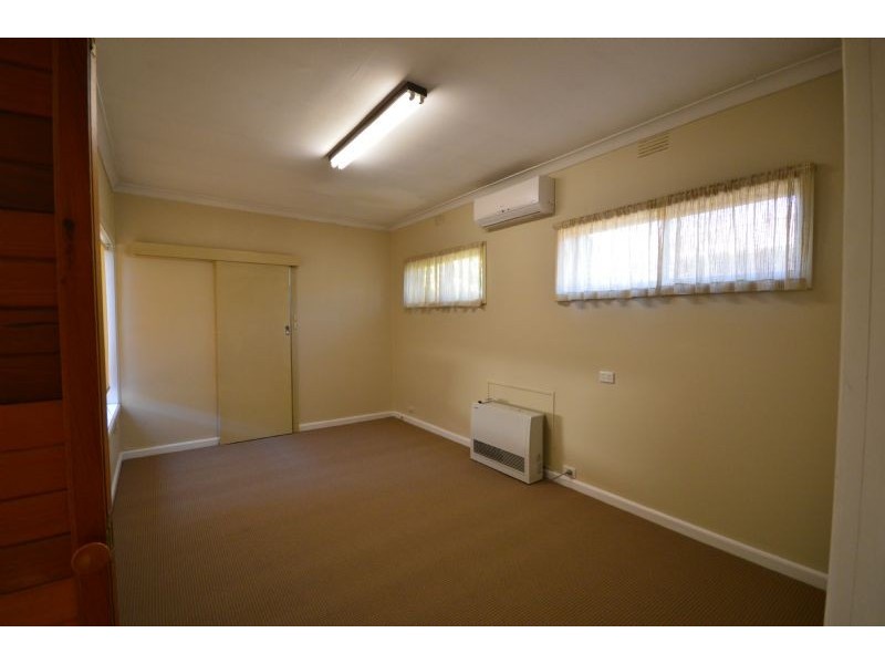 12 Beverley Grove, Mount Waverley VIC 3149