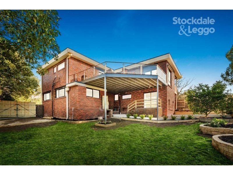 2 Homestead Drive, Wheelers Hill VIC 3150