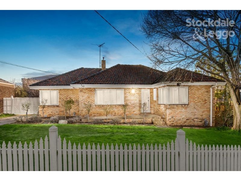 28 Oakhill Road, Mount Waverley VIC 3149
