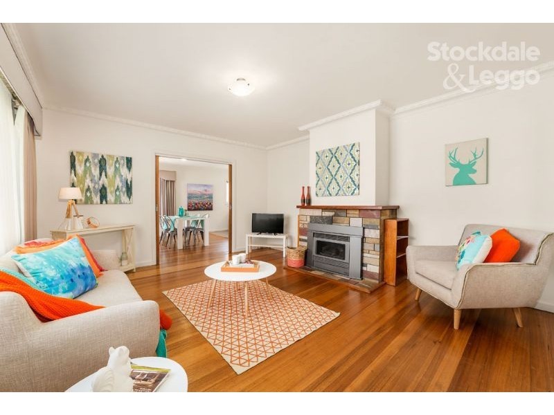 28 Oakhill Road, Mount Waverley VIC 3149