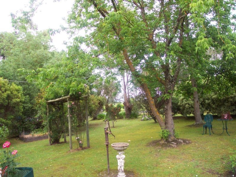 # Meeniyan – Promontory Rd, Meeniyan VIC 3956