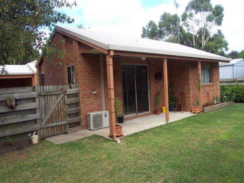 1A Clinton Court, Leongatha VIC 3953