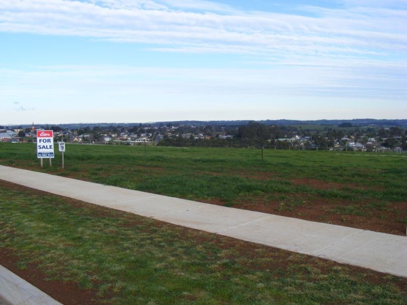 # Gibson Street, Leongatha VIC 3953