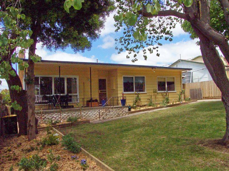 7 Steele, Leongatha VIC 3953