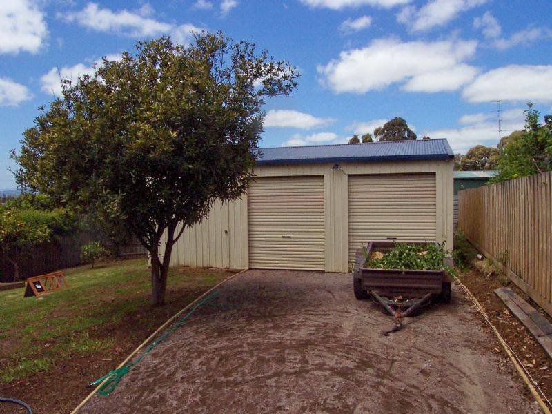 7 Steele, Leongatha VIC 3953