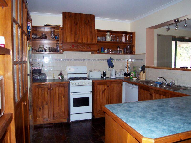6 TOBIN STREET, Stony Creek VIC 3957
