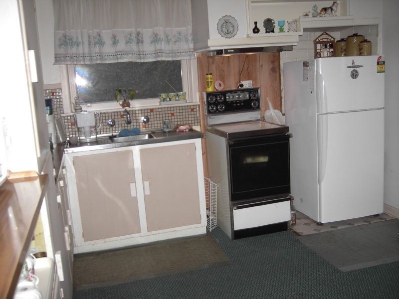 8 OWEN STREET, Leongatha VIC 3953