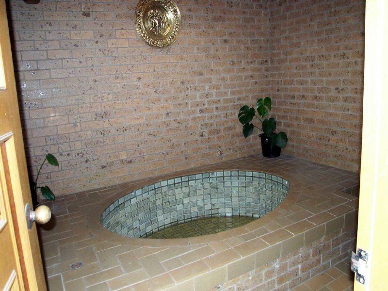 8 JOEL COURT, Leongatha VIC 3953