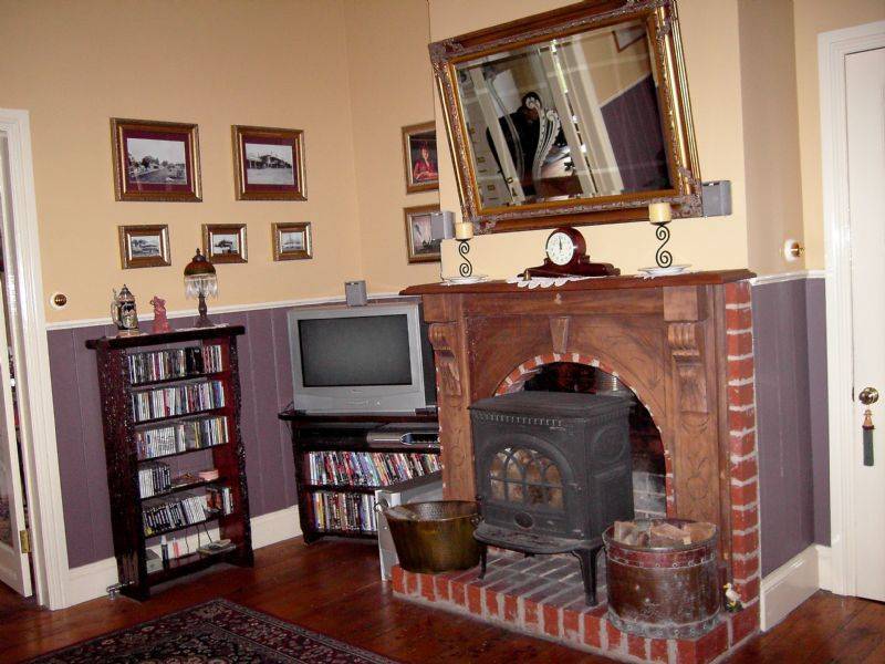 5 BROWN  STREET, Leongatha VIC 3953
