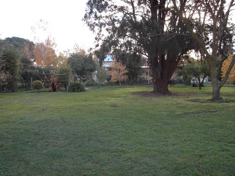 5 BROWN  STREET, Leongatha VIC 3953