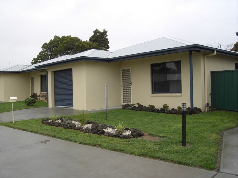 3/4 Miles Lane, Leongatha VIC 3953