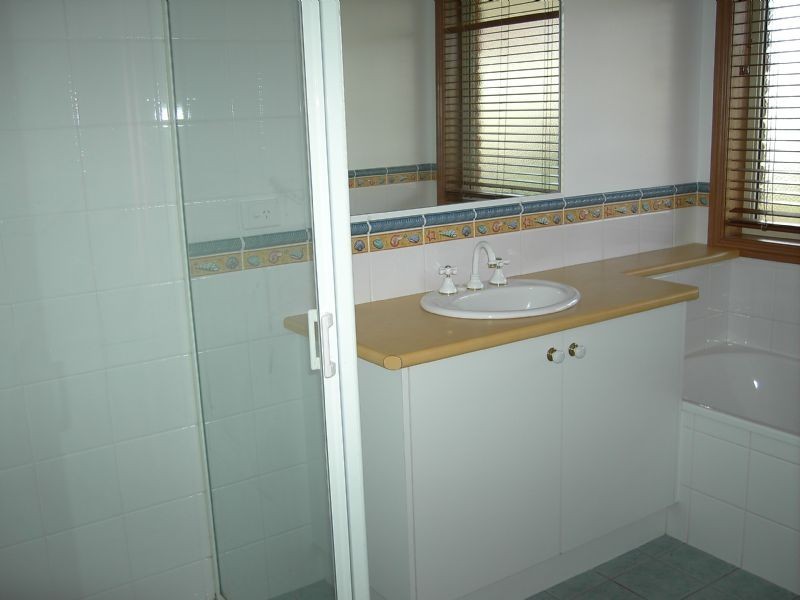 1 Hilltop Close, Leongatha VIC 3953