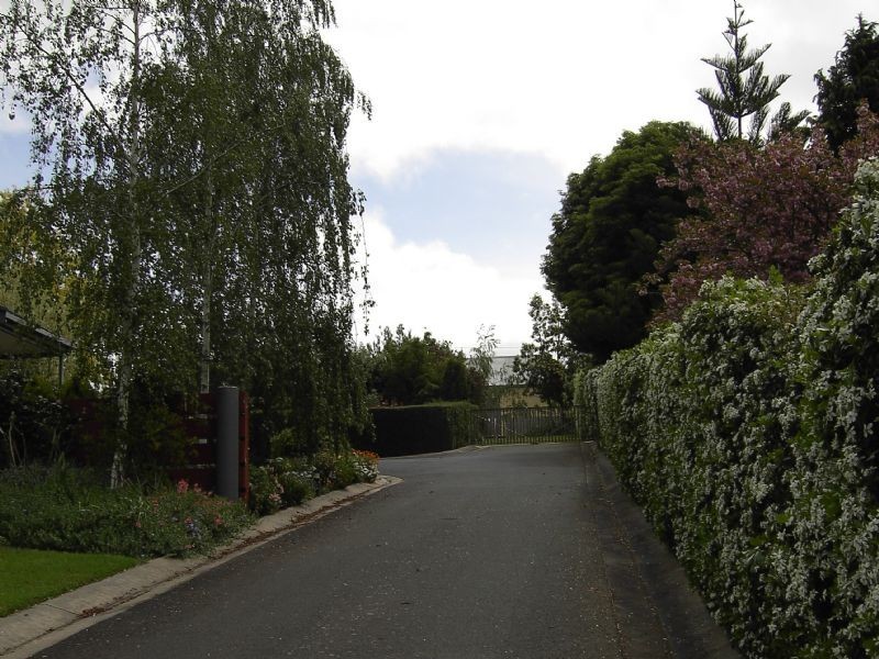 8 Bent, Leongatha VIC 3953