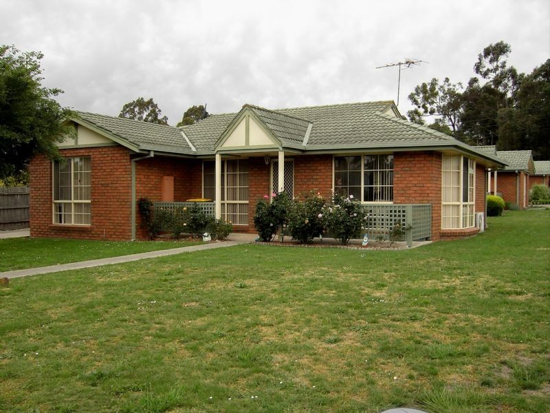 1/18 Clinton Court, Leongatha VIC 3953