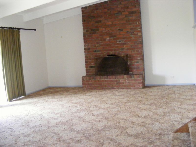 17 Young, Leongatha VIC 3953