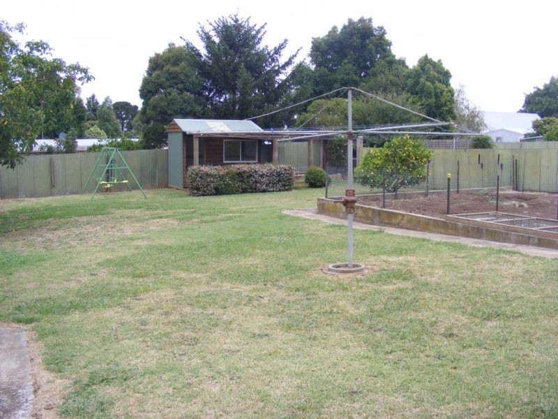 6 Bazley Street, Leongatha VIC 3953