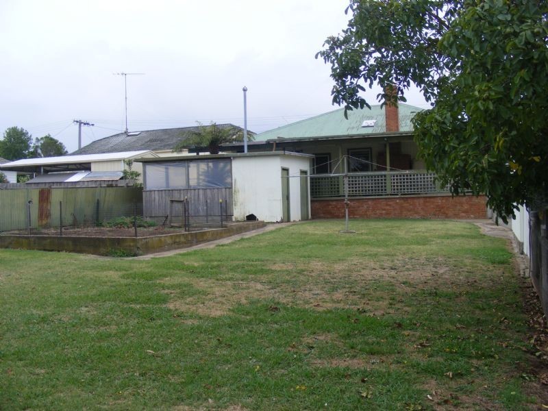 6 Bazley Street, Leongatha VIC 3953