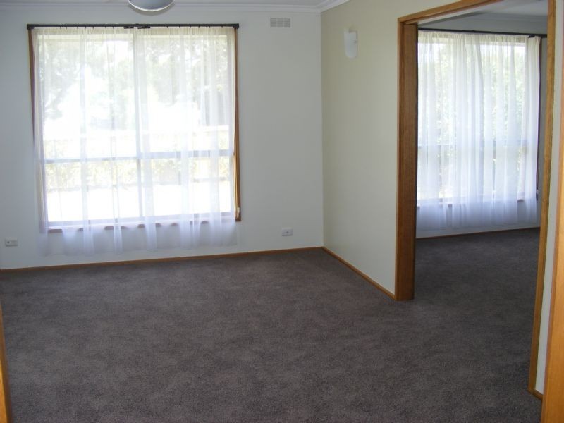 11 Trease Street, Leongatha VIC 3953