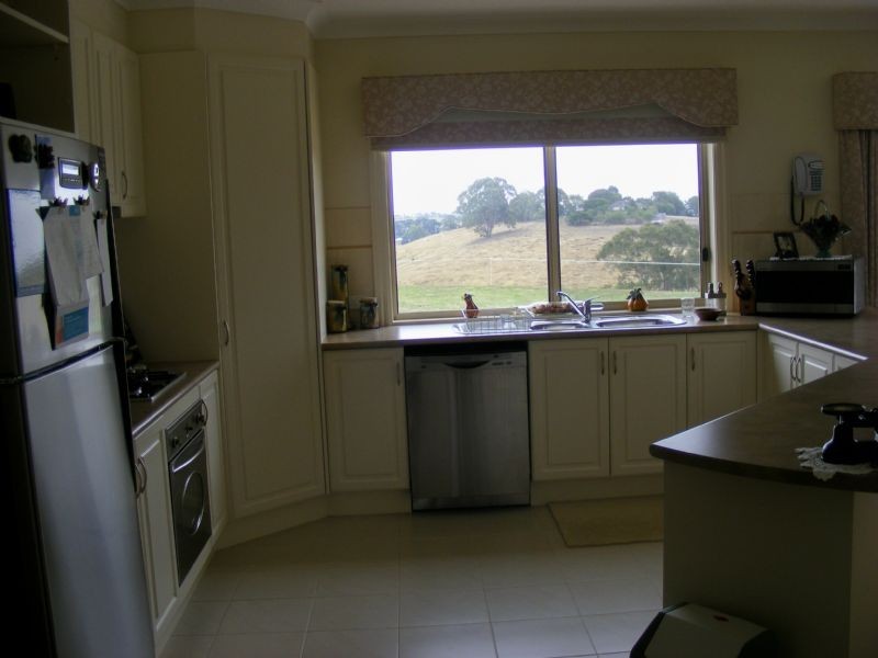 233 Holmes Road, Berrys Creek VIC 3953