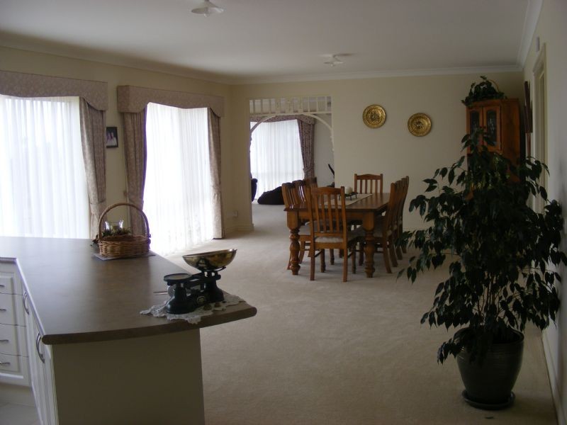 233 Holmes Road, Berrys Creek VIC 3953